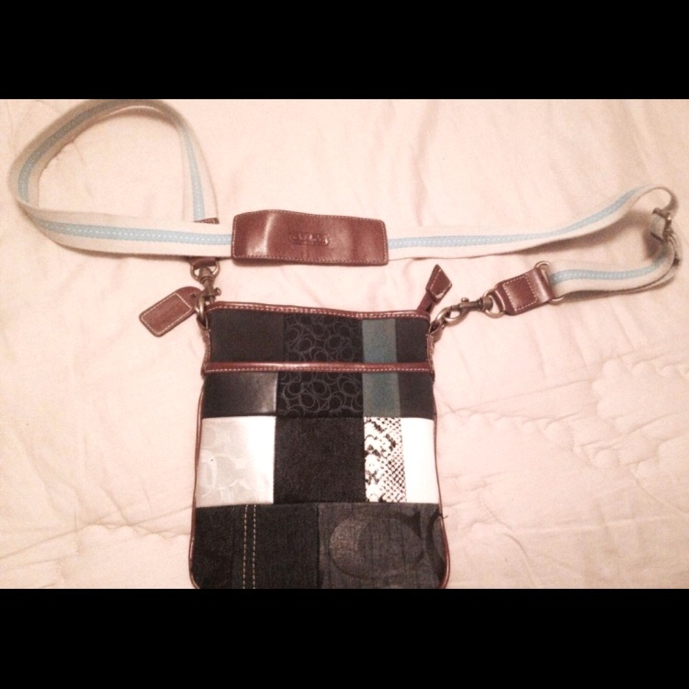 Coach Signature Patchwork Denim Swing-pack